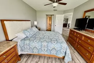 5753 Avista Dr, Sarasota, FL 34243 - Photo 29