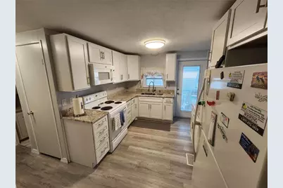 808 53rd Avenue E #110, Bradenton, FL 34203 - Photo 9