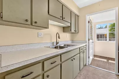 4507 9th Street W #D6, Bradenton, FL 34207 - Photo 11