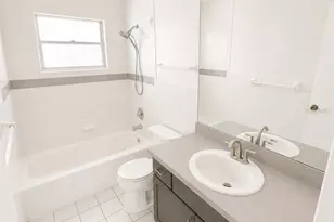2428 Linwood Dr, Sarasota, FL 34232 - Photo 7