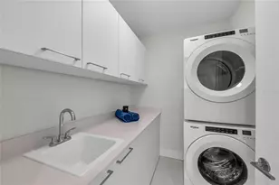 275 1st Ave S, Saint Petersburg, FL 33701 - Photo 21