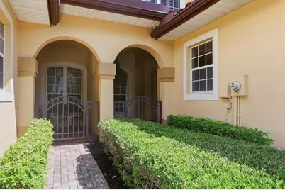 8434 Miramar Way, Lakewood Ranch, FL 34202 - Photo 5