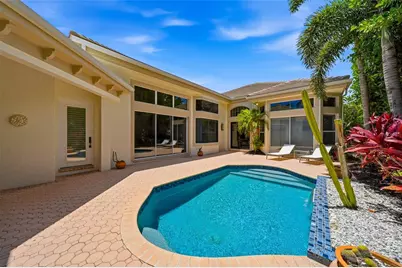 3526 Fair Oaks Lane, Longboat Key, FL 34228 - Photo 9