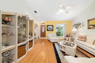 2062 Old Arbor Ct, Sarasota, FL 34232 - Photo 9