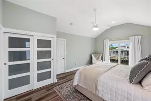 5121 Oxford Dr, Sarasota, FL 34242 - Photo 27