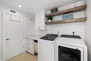 5121 Oxford Dr, Sarasota, FL 34242 - Photo 41