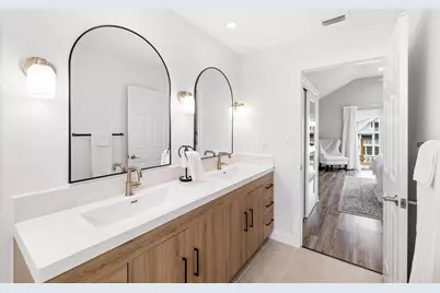 5121 Oxford Drive, Sarasota, FL 34242 - Photo 29