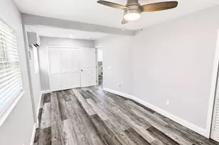 2728 Goodrich Ave, Sarasota, FL 34234 - Photo 15
