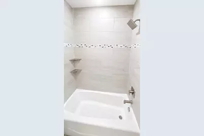 2728 Goodrich Avenue, Sarasota, FL 34234 - Photo 17