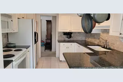 6307 Fordham Place, Bradenton, FL 34207 - Photo 5