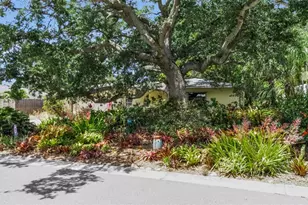 1808 49th St W, Bradenton, FL 34209 - Photo 3