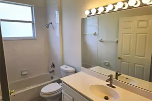 8427 Sailing Loop, Lakewood Ranch, FL 34202 - Photo 37