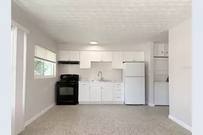 219 21st Street E #B, Bradenton, FL 34208 - Photo 3