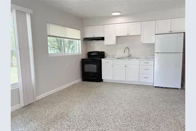 219 21st Street E #B, Bradenton, FL 34208 - Photo 5