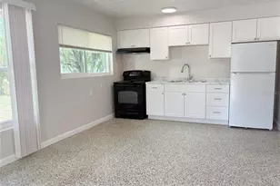219 21st St E, Bradenton, FL 34208 - Photo 5