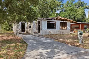 202 12th Ave E, Bradenton, FL 34208 - Photo 1