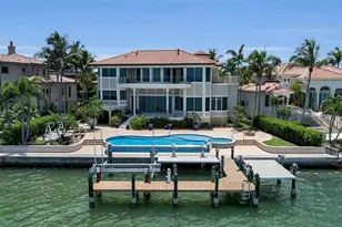 1372 Harbor Dr, Sarasota, FL 34239 - Photo 15