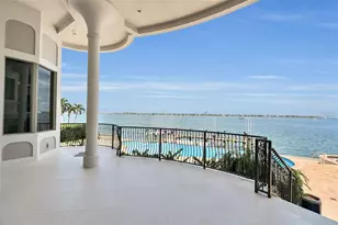 1372 Harbor Dr, Sarasota, FL 34239 - Photo 13