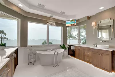 1372 Harbor Drive, Sarasota, FL 34239 - Photo 41