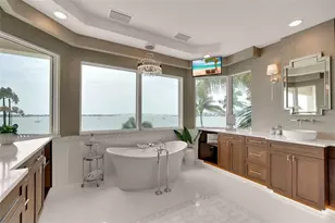 1372 Harbor Dr, Sarasota, FL 34239 - Photo 41