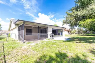 4152 Palau Dr, Sarasota, FL 34241 - Photo 39