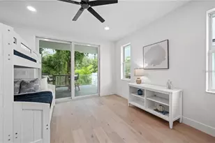 1647 Siesta Dr, Sarasota, FL 34239 - Photo 41