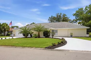 3900 Torrey Pines Blvd, Sarasota, FL 34238 - Photo 5