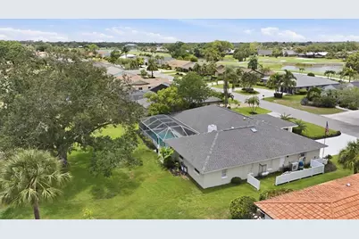 3900 Torrey Pines Boulevard, Sarasota, FL 34238 - Photo 47