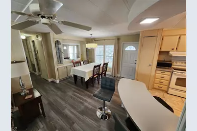 808 53rd Avenue E #223, Bradenton, FL 34203 - Photo 9