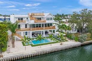 525 68th St, Holmes Beach, FL 34217 - Photo 5