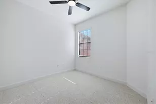 4224 Via Piedra Cir, Sarasota, FL 34233 - Photo 27