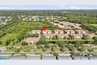 4224 Via Piedra Circle #4-102, Sarasota, FL 34233 - Photo 5