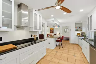 3504 Brookline Dr, Sarasota, FL 34239 - Photo 9