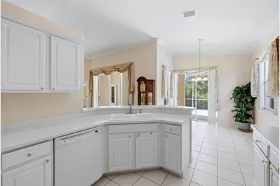 8492 Idlewood Court, Lakewood Ranch, FL 34202 - Photo 19