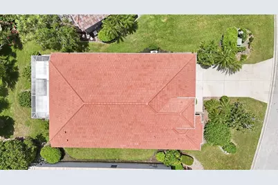 8492 Idlewood Court, Lakewood Ranch, FL 34202 - Photo 33