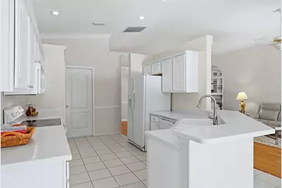 8492 Idlewood Court, Lakewood Ranch, FL 34202 - Photo 17