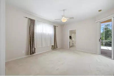 8492 Idlewood Court, Lakewood Ranch, FL 34202 - Photo 7