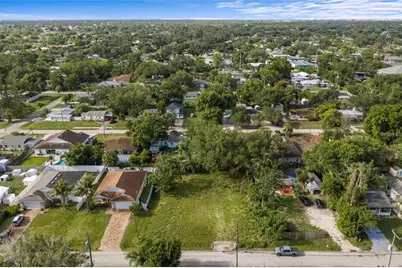 2930 Hawthorne Street, Sarasota, FL 34239 - Photo 13