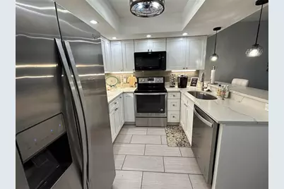 6301 Manatee Avenue W, Bradenton, FL 34209 - Photo 3