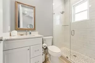 418 Magnolia Ave, Anna Maria, FL 34216 - Photo 15