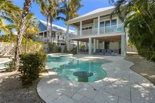 418 Magnolia Ave, Anna Maria, FL 34216 - Photo 31