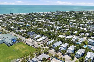 418 Magnolia Ave, Anna Maria, FL 34216 - Photo 39