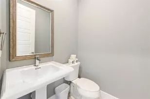 418 Magnolia Ave, Anna Maria, FL 34216 - Photo 25