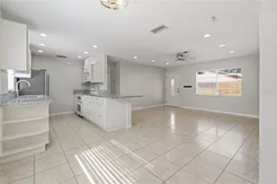 1915 Colleen St, Sarasota, FL 34231 - Photo 11