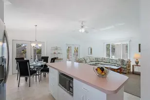 2804 Avenue C, Holmes Beach, FL 34217 - Photo 11