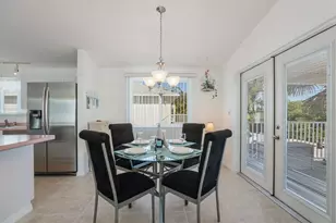 2804 Avenue C, Holmes Beach, FL 34217 - Photo 7
