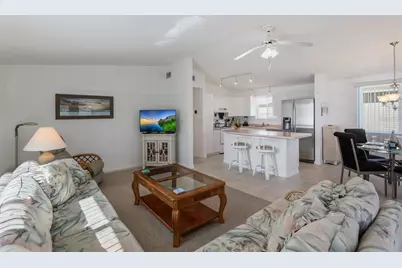2804 Avenue C, Holmes Beach, FL 34217 - Photo 5