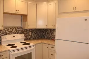 3602 54th St W, Bradenton, FL 34209 - Photo 5