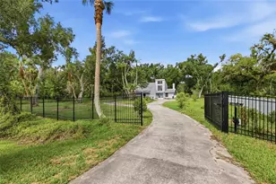 3404 62nd St E, Bradenton, FL 34208 - Photo 1