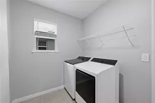 2136 Midnight Pearl Dr, Sarasota, FL 34240 - Photo 33